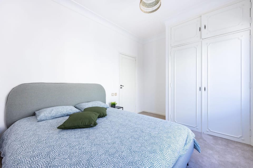 Green Urban Oasis Villa in Portimao
