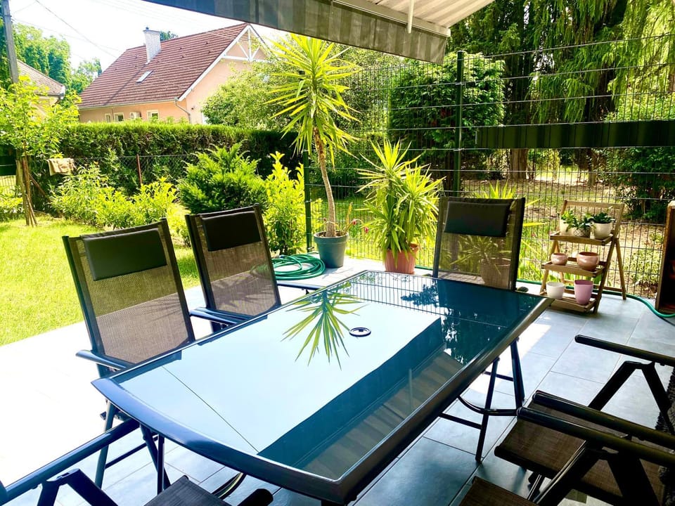 Mark Apartman Apartment in Balatonszárszó