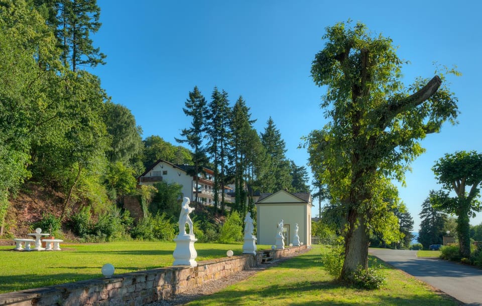 Natural landscape, Area and facilities