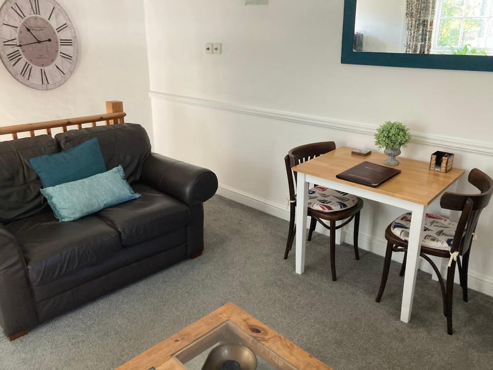 The Granary at Bissick Old Mill Apartment in England