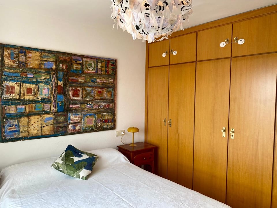 Bedroom, wardrobe