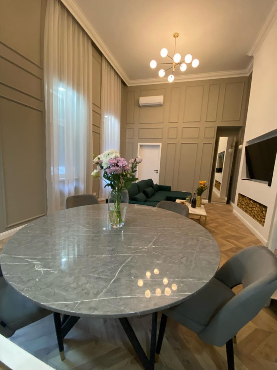 Seating area