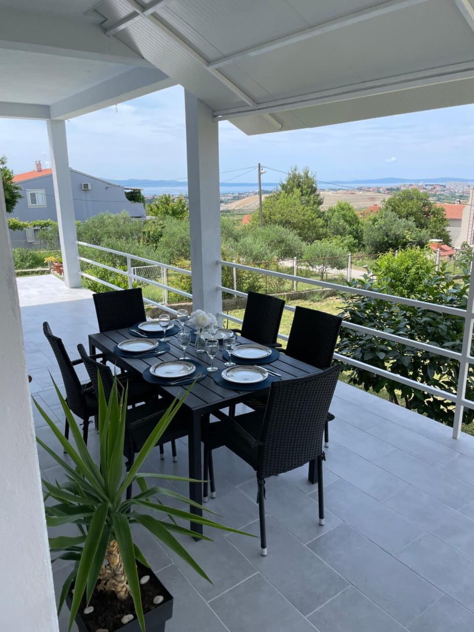 Natural landscape, View (from property/room), Balcony/Terrace, Seating area, Sea view