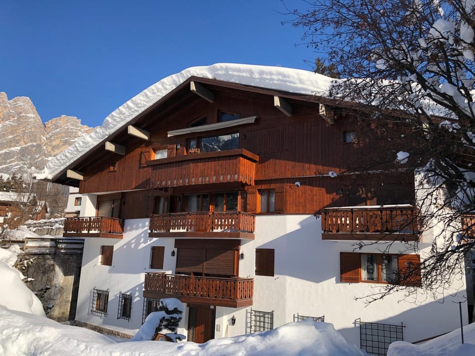 Property building, Winter