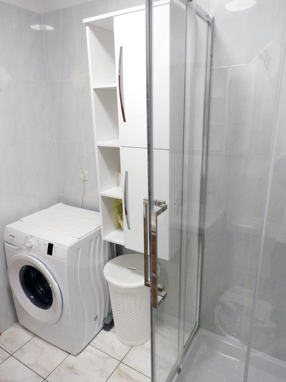 Bathroom, washing machine