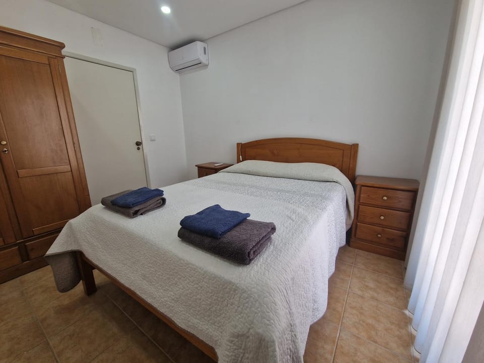 Bed, Photo of the whole room, Bedroom, towels, wardrobe, air conditioner