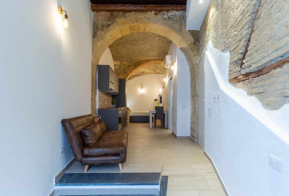 Casa Vacanza Home MAF Apartment in Cagliari