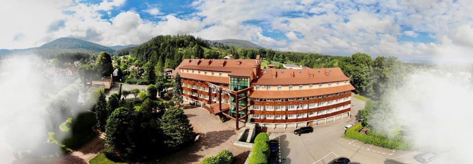 Property building, Bird's eye view, Mountain view