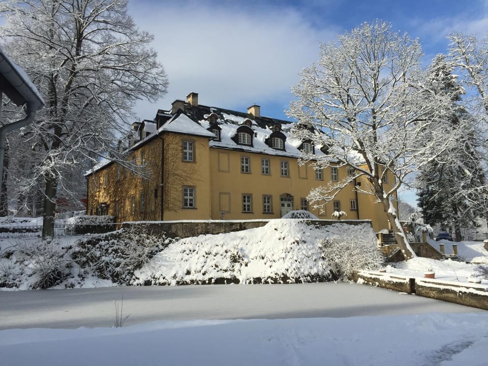 Property building, Winter