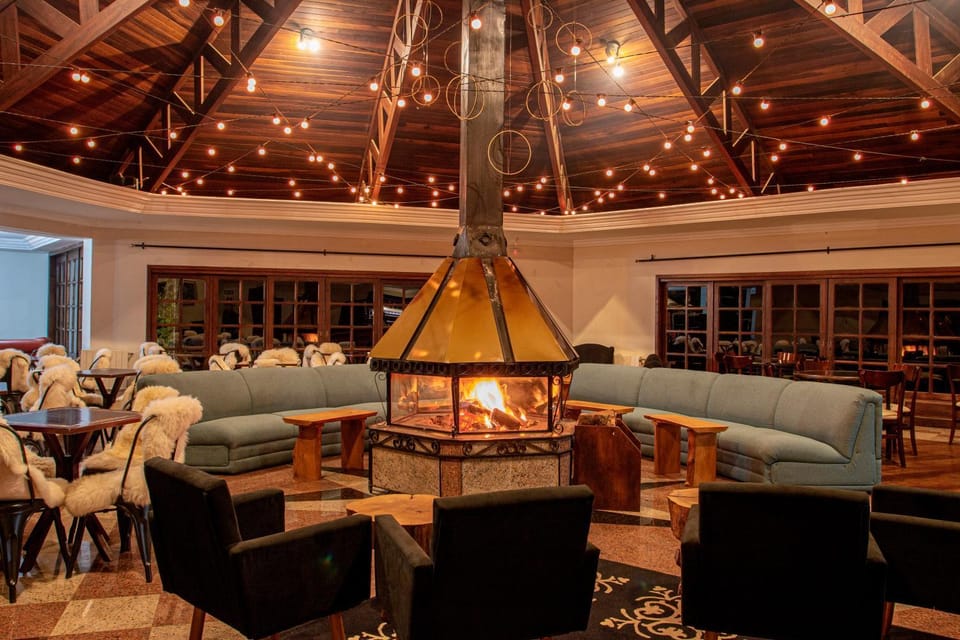 Living room, Lobby or reception, Lounge or bar, Seating area