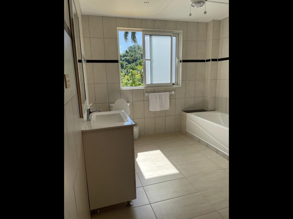 Spring Garden by Mel Apartment hotel in St. James Parish