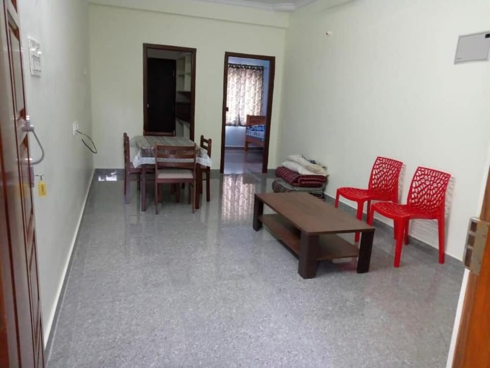 Feel like home near pmpalem Apartment in Visakhapatnam
