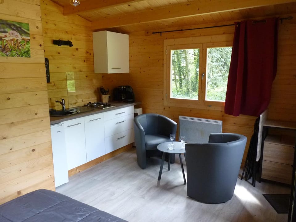 Chanterelle Chalet in Brittany
