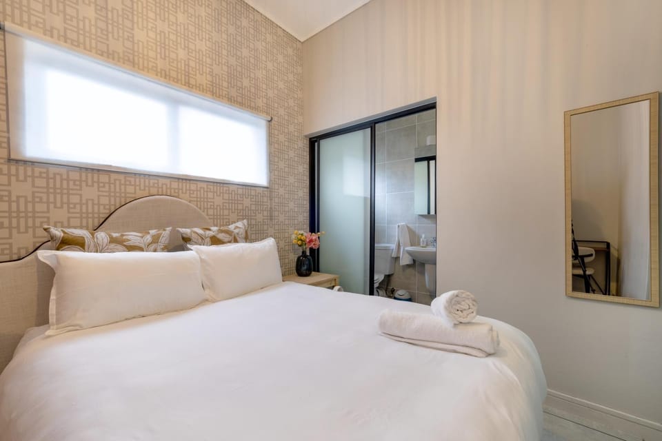 Alimama Spaces Chantelle's Greenlee Studio Apartment in Sandton