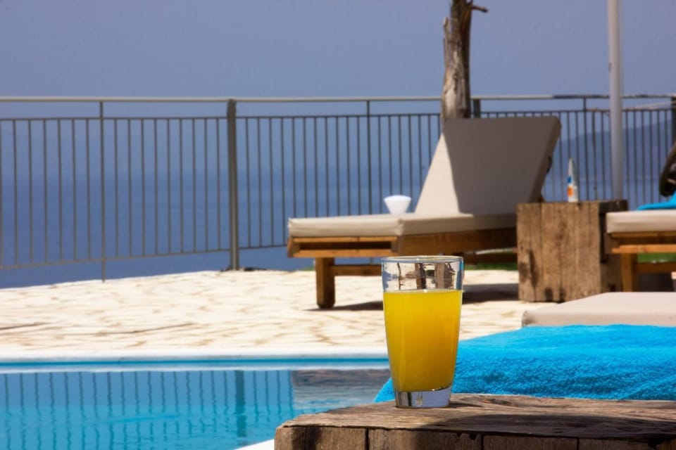 Irini Villa by Elrin Villas Mani Villa in Messenia
