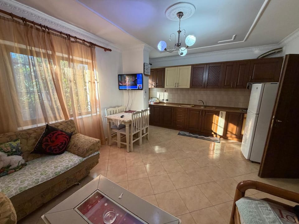 Comfy Home Apartment in Tirana
