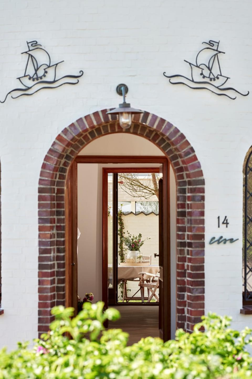 Facade/entrance, Day