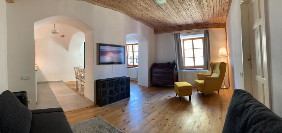 Communal lounge/ TV room, TV and multimedia, Living room, Seating area