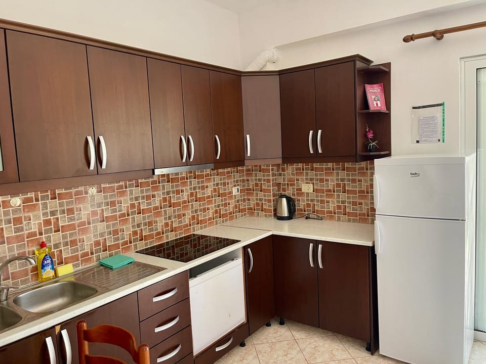 Coffee/tea facilities, Kitchen or kitchenette, dishwasher, minibar, pet friendly, stove, toaster