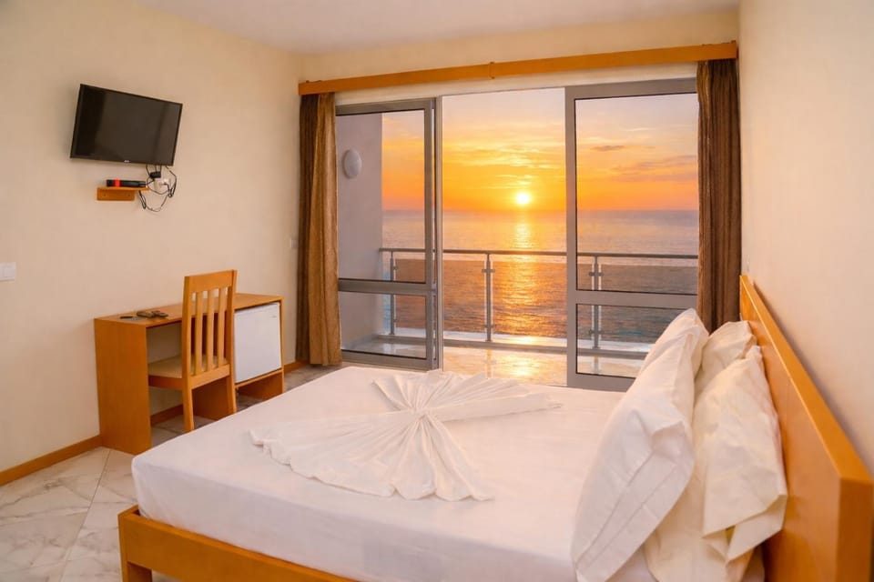 View (from property/room), Photo of the whole room, Bedroom, Sea view