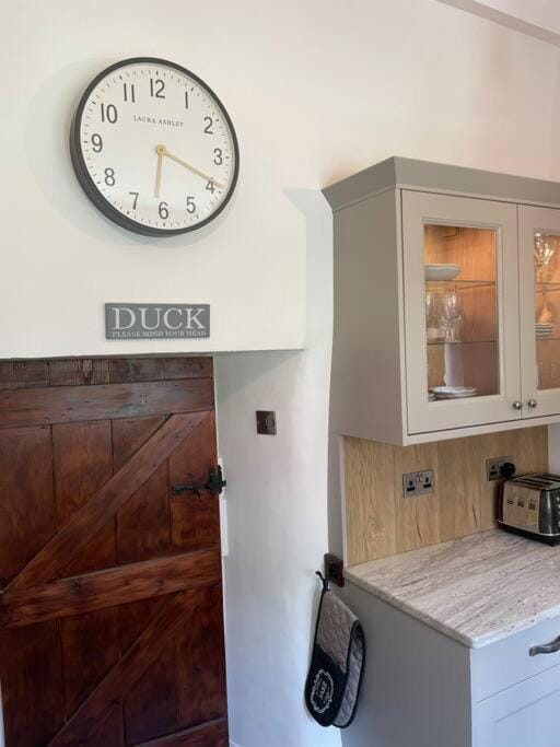Beautiful 1 bed thatched cottage House in North Devon District