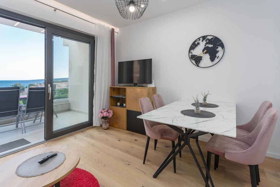 Luxury residence Luca Apartment in Krk