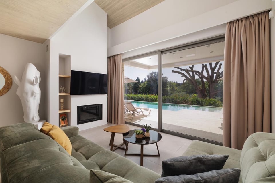 Living room, Pool view