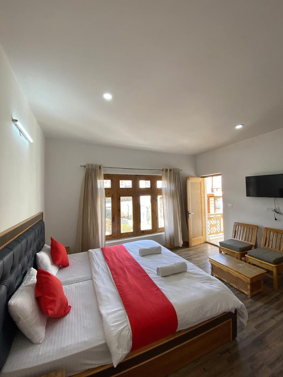 Pamir holiday Bed and Breakfast in India