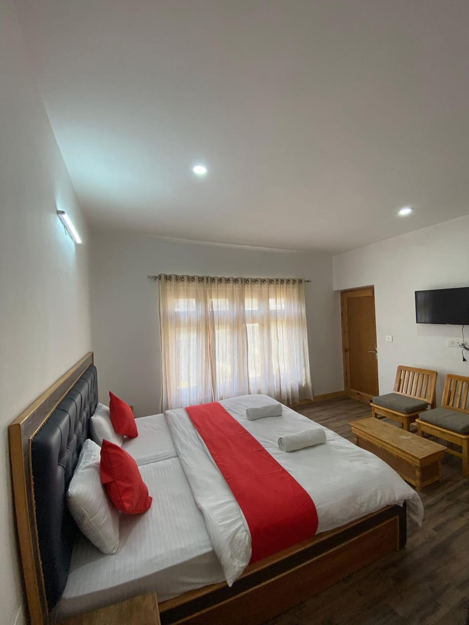 Pamir holiday Bed and Breakfast in India