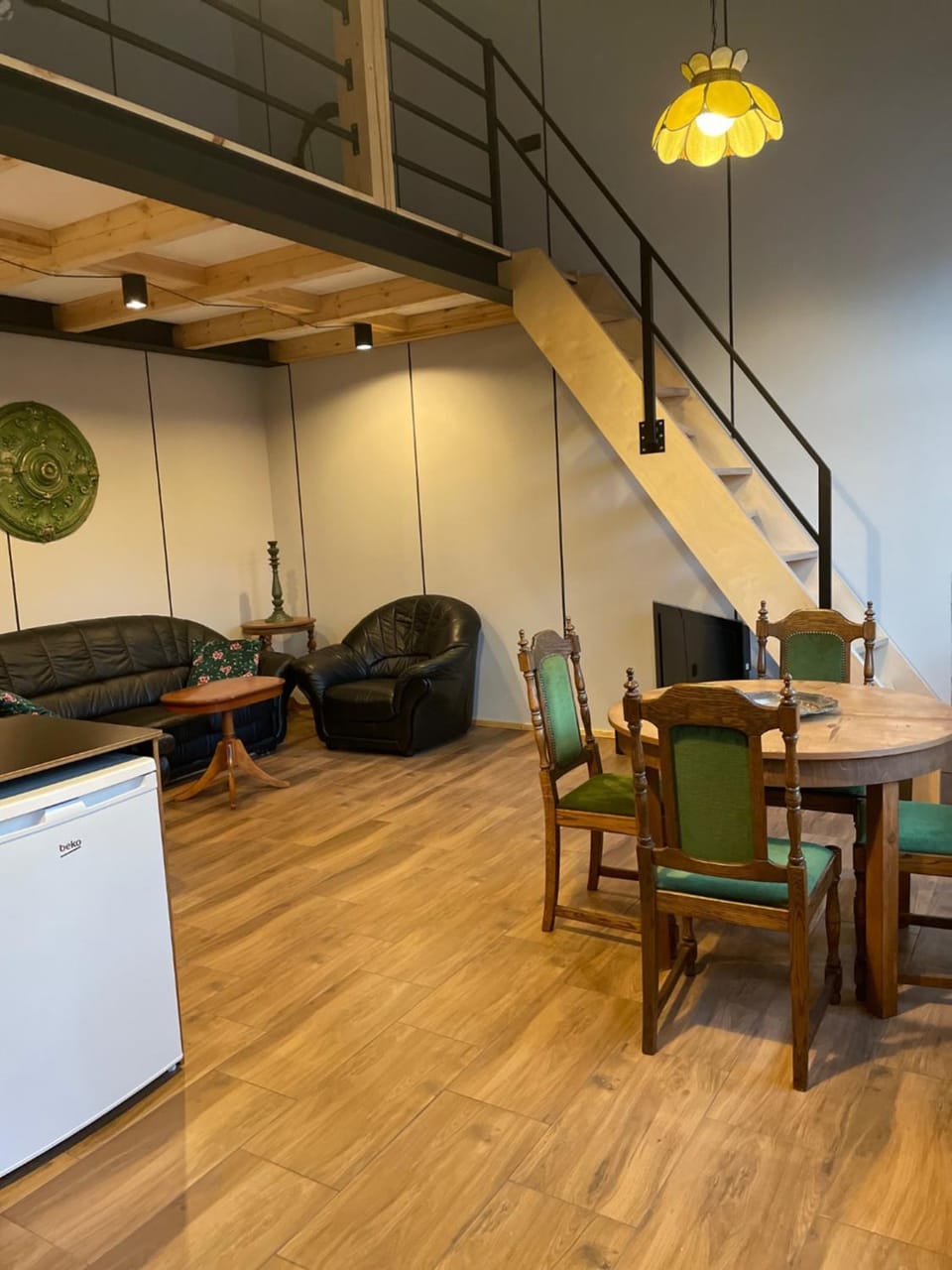 Living room, Dining area