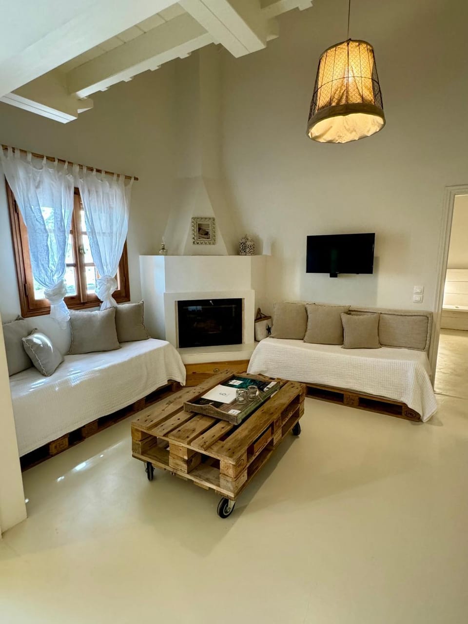 Living room, flat iron