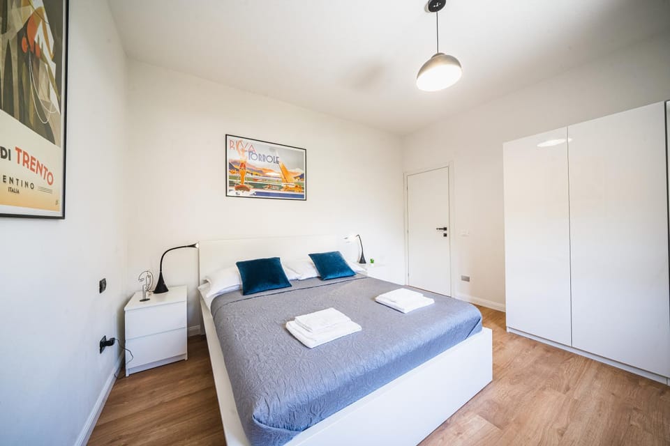 Bed, Photo of the whole room, Bedroom, towels, wardrobe