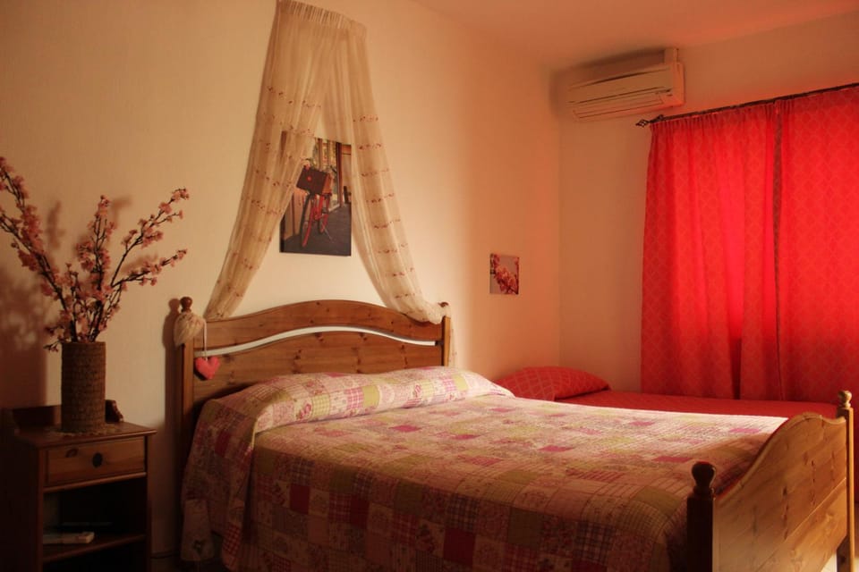 Bed, air conditioner