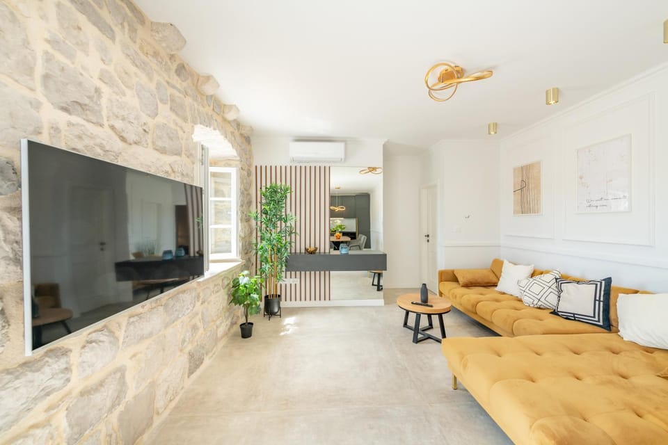 TV and multimedia, Living room