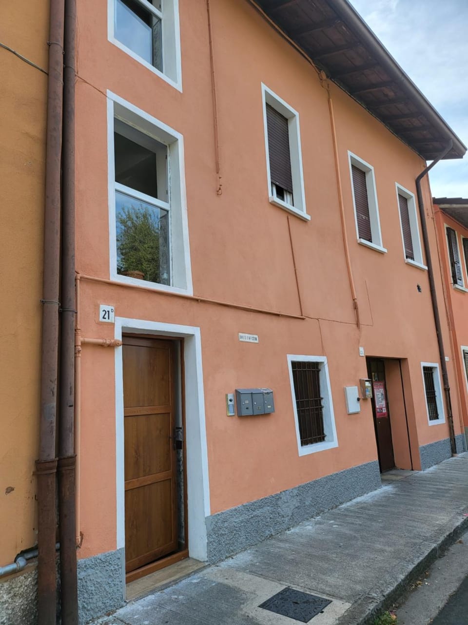 Facade/entrance