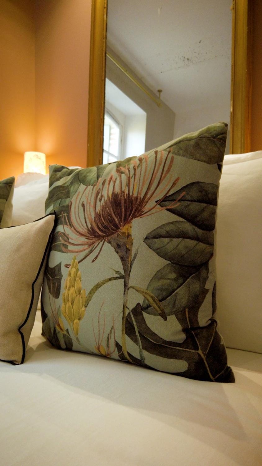 Living room, Decorative detail, Seating area, Bedroom