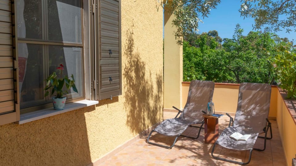 Spring, Day, Balcony/Terrace, Balcony/Terrace, Garden view, sunbed