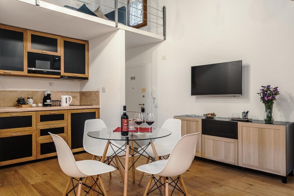 Kitchen or kitchenette, Living room, Dining area