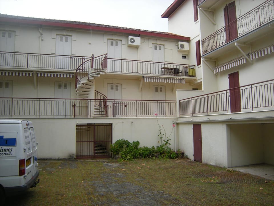 AV GAMBETTA Apartment in Arcachon
