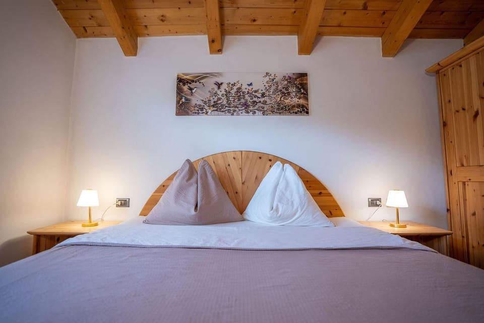 Property building, Living room, Bedroom