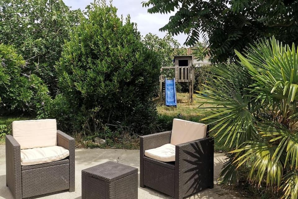 Garden, Balcony/Terrace