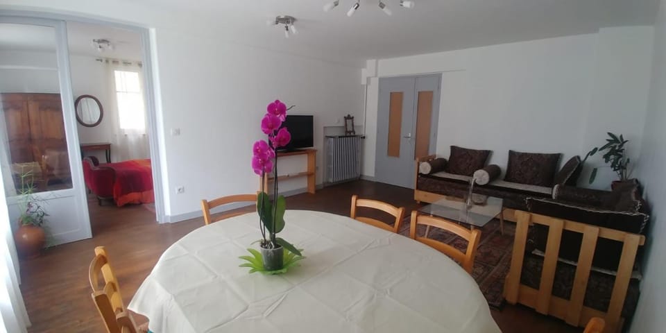 Appartement Paisible Apartment in Figeac