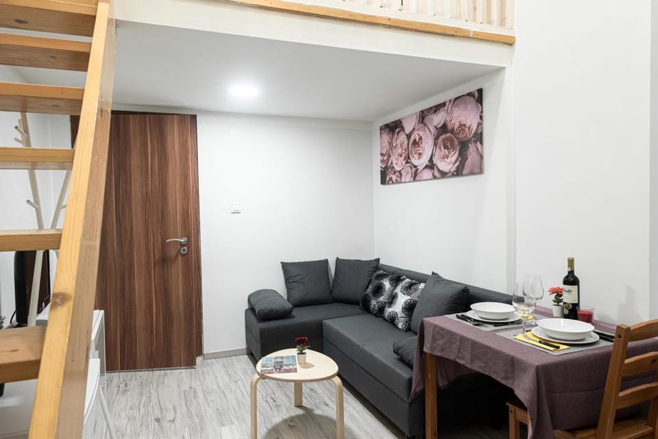Super Central Quiet Studio Apartment in Budapest