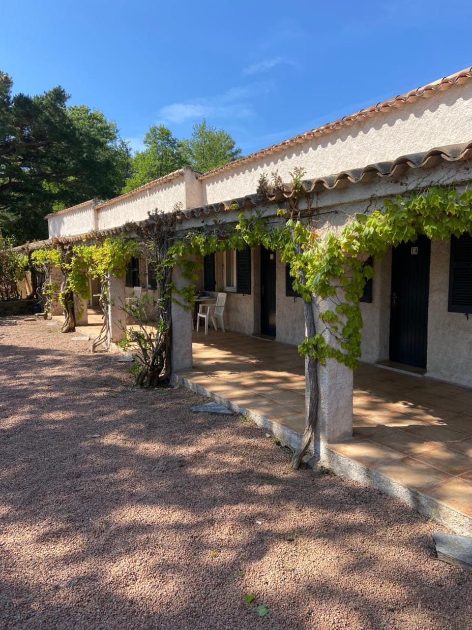 Les Lodges de la Plage U Dragulinu Bed and Breakfast in Sari-Solenzara