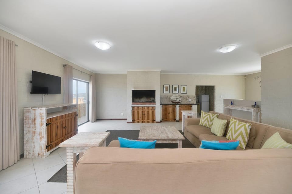 Kitta in Struisbaai House in Western Cape