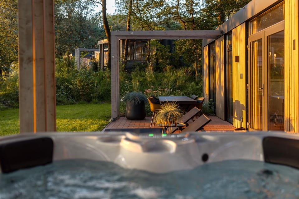 Natural landscape, Garden, Hot Tub