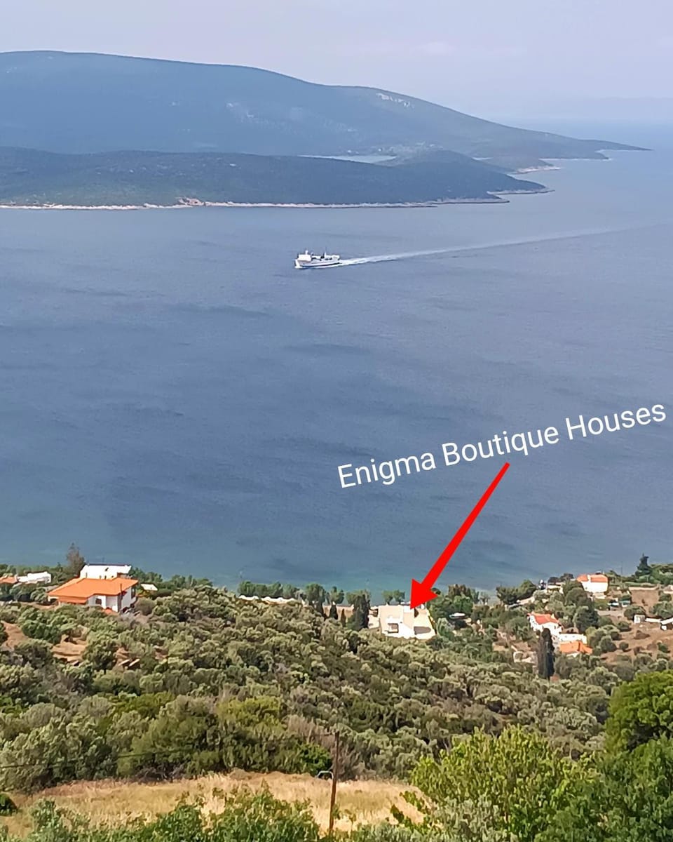 Bird's eye view, Mountain view, Sea view