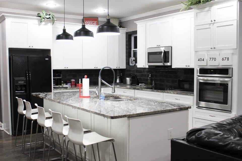 Adair Park Bungalow House in Atlanta