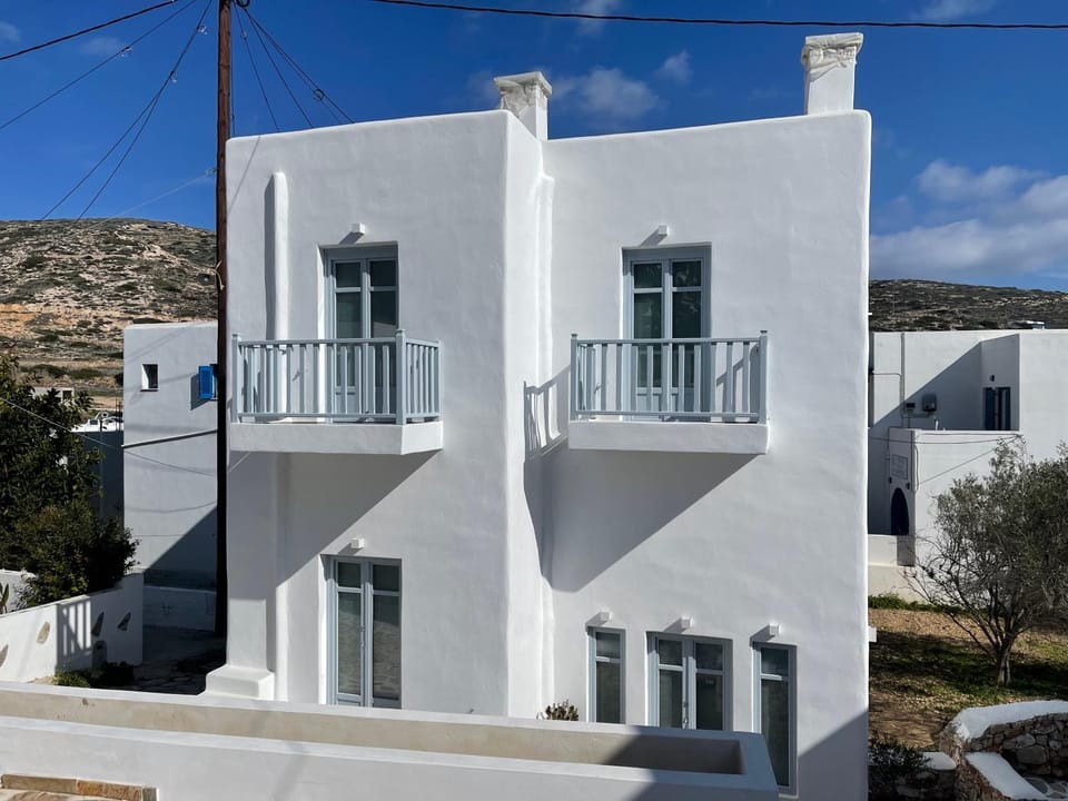 Theros Apartments Donoussa Apartment hotel in Decentralized Administration of the Aegean