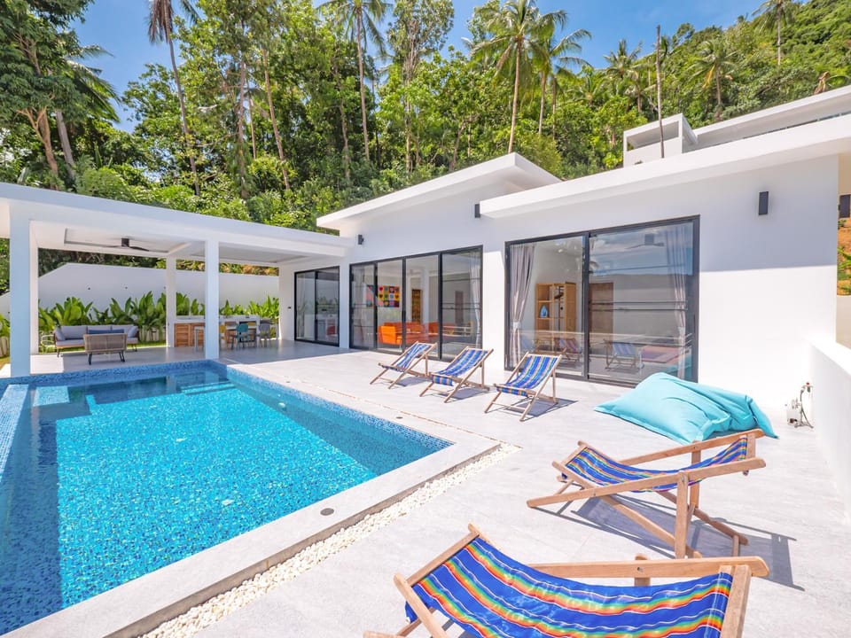 Property building, Swimming pool